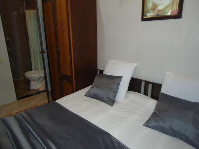 Гостевой дом Guest House R&T Тбилиси-17